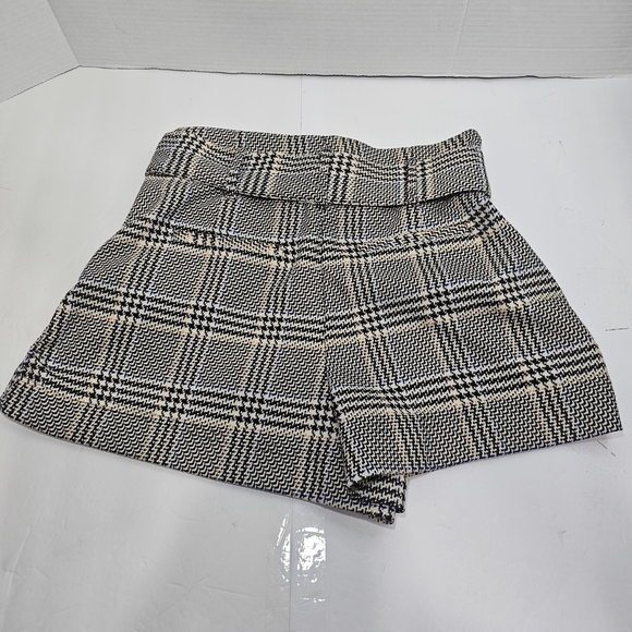 Zara Black and Cream Plaid High Waist Shorts - Picture 8 of 14